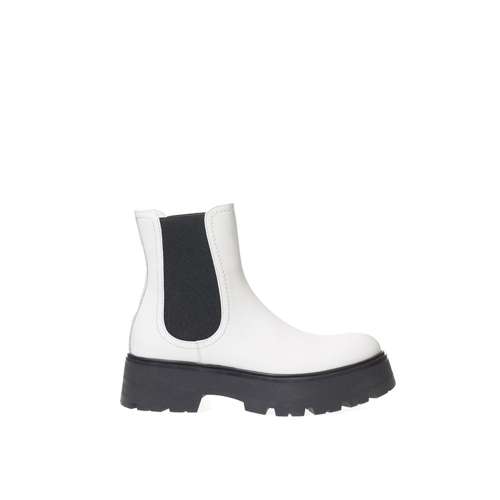 Bottines Alexander McQueen Chelsea noir et blanc